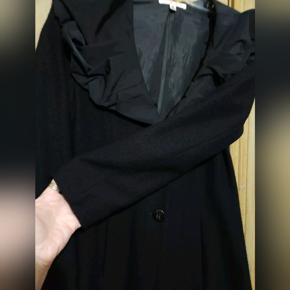 CAbi Black Wool Sweater Womens Size Sm Satin Ruffle Collar - Picture 8 of 11
